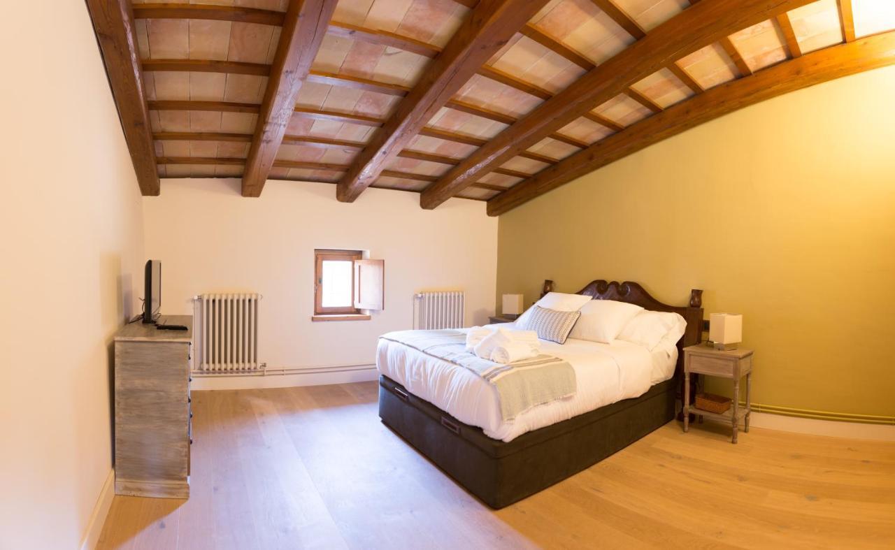 Casa Rural Masia Les Apieres El Pla de Manlleu Εξωτερικό φωτογραφία